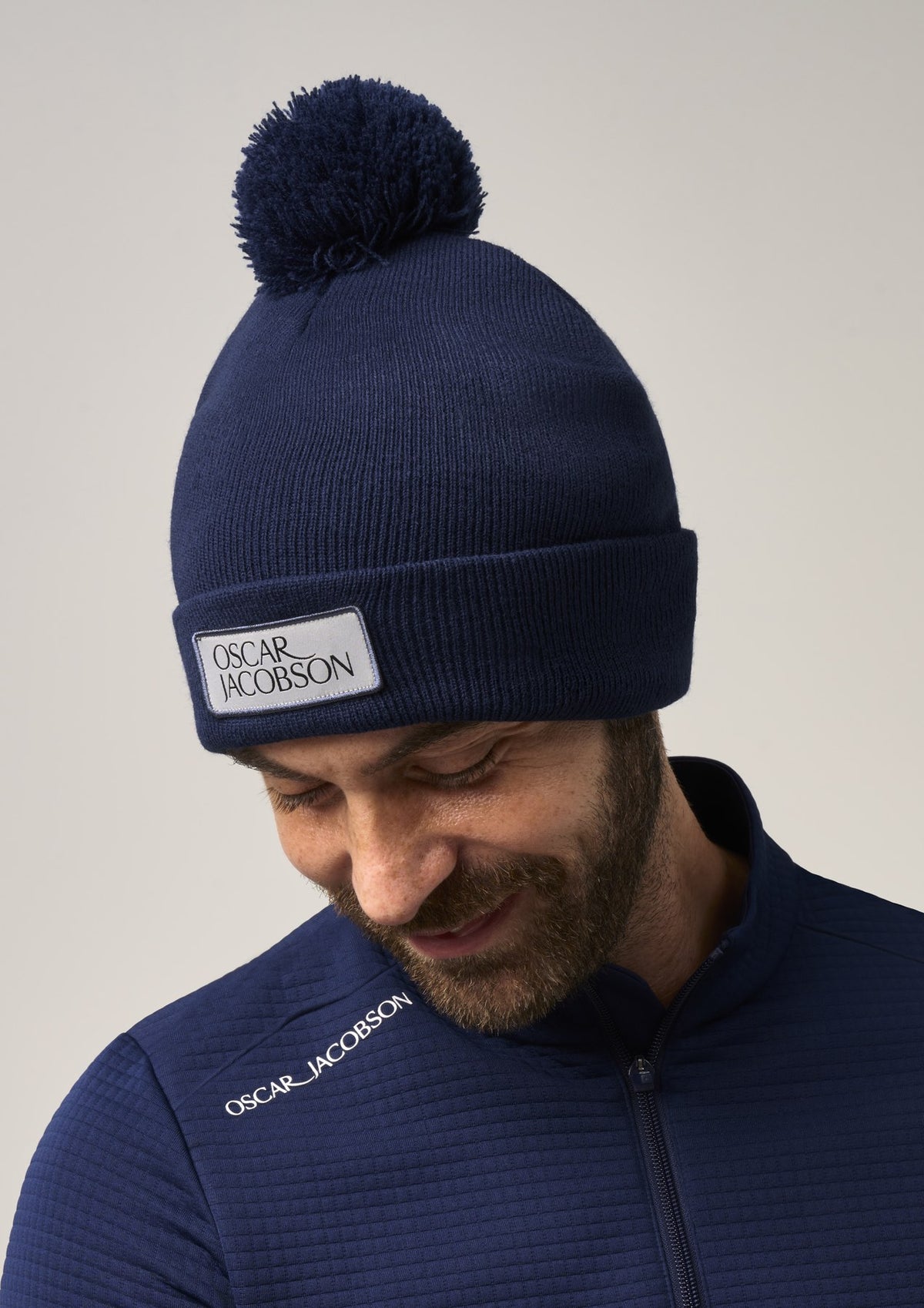 OJHAT0366_KNITTED_HAT_3_NAVY_MODEL_01