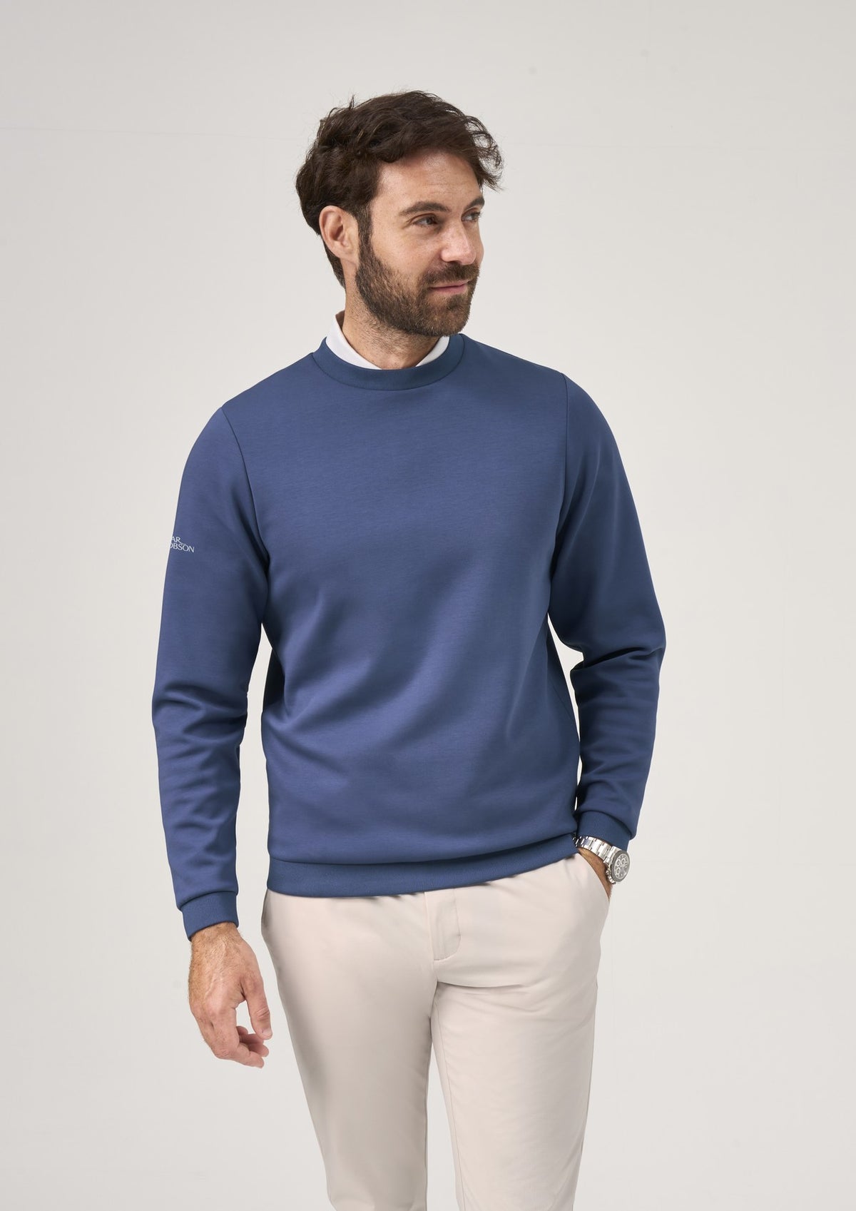 OJTOP0289_JOHNSTONE_SAVOY_BLUE_MODEL_01