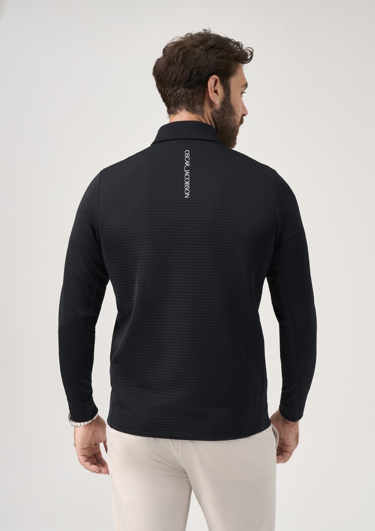OJTOP0359_WAITE_BLACK_MODEL_02